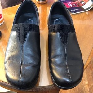 Klogs nursing clog. Black size 9